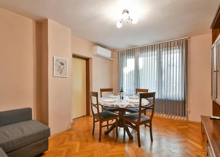 3br Vintage Sea Garden Spirit Warna